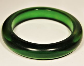 Fine Vintage Translucent Green Bangle Bracelet In Bakelite