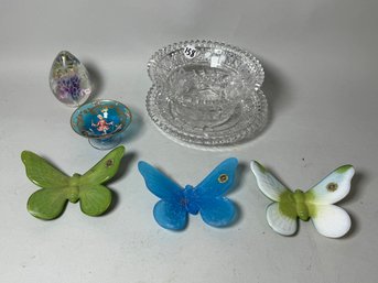 LOT OF CUT GLASS, ENAMELED GLASS, ETC.