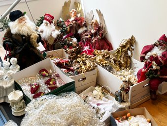 Sizable Vintage Santa Figures And A Large Assortment Of Christmas Decor - Upstairs Storage