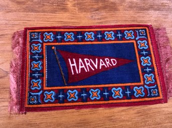 Beautiful And RARE - HARVARD Tobacco Silk - Circa 1900-1910 - Colors Are Good - Harder And Harder To Find