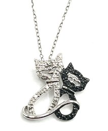 Vintage Italian Sterling Silver Chain With Black And White Stones Kitties Pendant