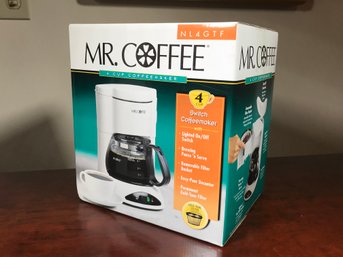 Brand New MR COFFEE 4 Cup Coffeemaker - Still In Sealed Box - NEW NEW NEW - Highly Rated Model - BRAND NEW !