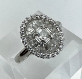 GORGEOUS STERLING SILVER CUBIC ZIRCONIA RING - SPARKLES LIKE DIAMONDS