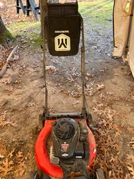 Yard Master 550E Series Self-Propelled  21' Lawn Mower With Bag- Untested