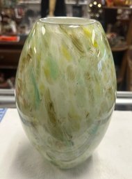 Beautiful Multicolor Glass Flower Vase.  RC - A4