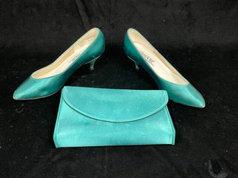 Set Of Women's Seafoam Green Shoes And Purse
