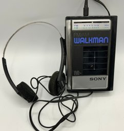Vintage Sony Walkman W/headphones ~ Model WM-F31/F41 ~