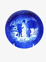 1985  Royal Copenhagen Denmark - The Snowman Collectable Plate