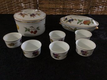 Royal Worcester Evesham Set