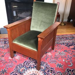 Incredible Genuine L & J G STICKLEY - Classic Prairie Style - Very Nice Green Mohair Upholstery And Pillow