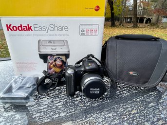 NOS  Kodak EasyShare P850 5.1 Megapixel With Case & Kodak EasyShare Printer Dock 6000 (BOTH UNTESTED)