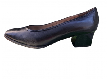 Women's Brown Leather Ferragamo Shoes - Size 8 1/2 B