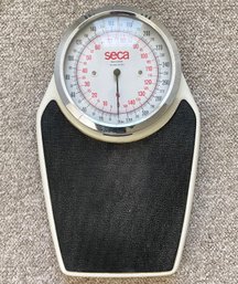 A Vintage Scale