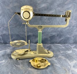 Dial-O-Gram Scale:  Model 310 With Mini Weights