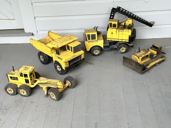 An Assortment Of Classic Metal Tonka Toys. Construction Vehicles