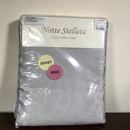 Fantastic $400 Retail - Brand New King Size NOTTE STELLATA 500 Thread Count Jacquard King Duvet Set - WOW !