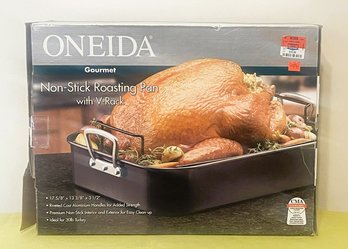 Oneida Gourmet Non Stick Roasting Pan With V Rack-NOS