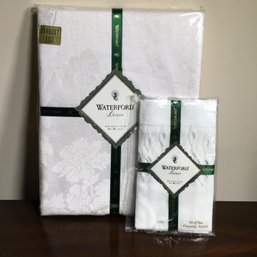 Gorgeous Brand New WATERFORD Linens 60' X 90' Oblong Table - With Pack Of Two Waterford Finger Towels - WOW !