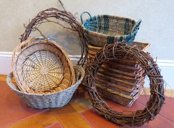 Nature Lot Of Baskets And Grapevine Wreaths