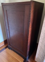 Vintage Solid Wood Cabinet With Pull-out Drawers