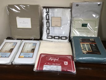 NICE LARGE LOT Of All Shower Curtains & Home Curtains - Nate Berkus - Pottery Barn -  SEE PACKAGING TO SEE !