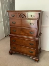 BEAUTIFUL  Ethan Allen Mahogany Chest Of Drawers