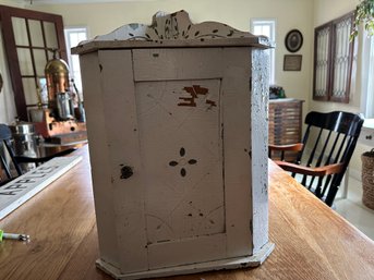 Antique White Corner Cabinet With Key