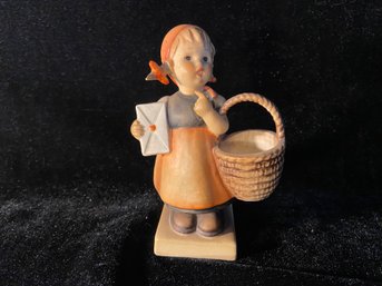 Hummel Girl With Basket