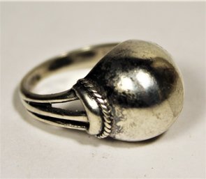 Art Deco Style Sterling Silver Ball Shaped Ladies Ring Size 6