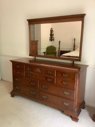 BEAUTIFUL Ethan Allen Mahogany Dresser With Mirror