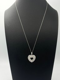 Vibrant & Beautiful 10k White Gold & Diamond Heart Necklace