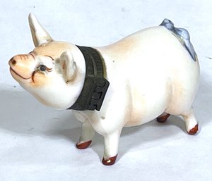 Fine Studio USA Porcelain Pig Patch Box Having Hinged Cap