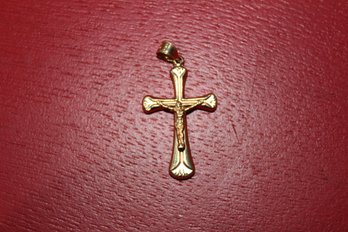 Vintage 10k Gold Cross - 1.08 Grams