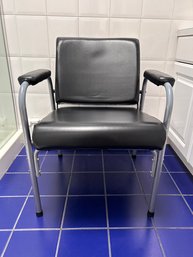 Sleek Salon Comfort - Black Reclining Shampoo Chair