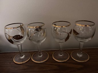 Set Of 4 Mid Century Gold Decorated Stemmed Cordial Glasses