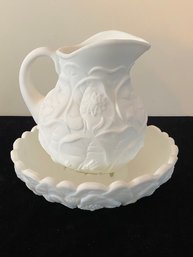 Fenton Accents Pitcher Dish