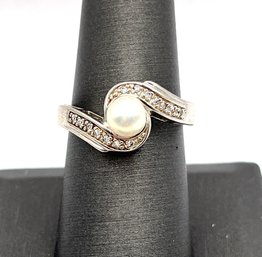 Vintage Sterling Silver Clear Stones Pearl Color Bead Ring, Size 7.5