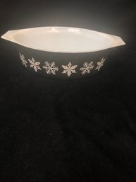 Pyrex Snowflake Dish