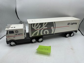 Nylint Corp. Battery Operated Tractor Trailer G E Lighting