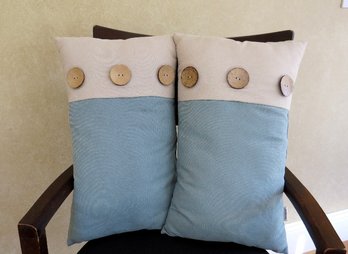 Matching Pair Of Pier 1 Button Decorated Throw Pillows / Sofa Pillows In Teal