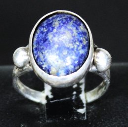 Fine Sterling Silver Ring Having Cabochon Lapis Stone Size 6.5