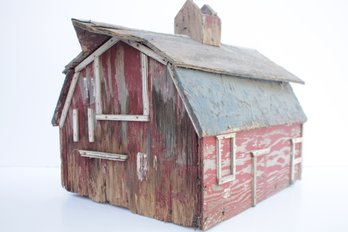 VINTAGE ANTIQUE WOODEN HANDMADE  PLAY BARN OR GARAGE