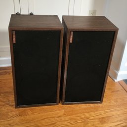 Very Nice Vintage Pair Rectilinear Research Loud Speaker System - Model XLA - Good Overall Condition !