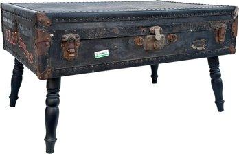 A Fab Bespoke Hartmann Trunk Coffee Table - Stylish Storage!