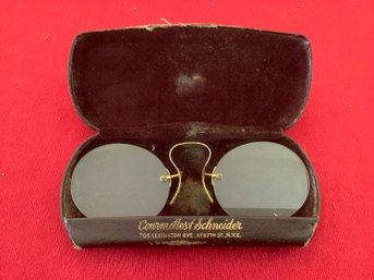 VINTAGE EYEGLASSES