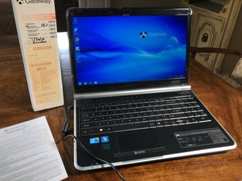 Brand New Never Used GATEWAY Laptop Computer - Model NV59 - Still Has Plastic Sheeting On Everything - WOW !