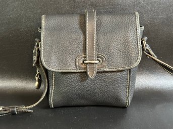 Vintage Dooney & Bourke: Cross-Body Bag