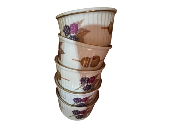 Vintage Royal Worcester Fluted Ramekins With Olive And Berry Pattern - Shape 48/size 00