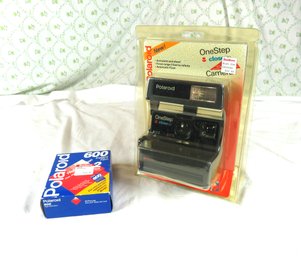 Polaroid One Step Camera With 600 Instant Film