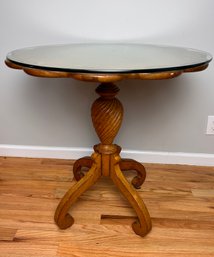 Drexel Heritage Accent Table With Spiral Post Design
